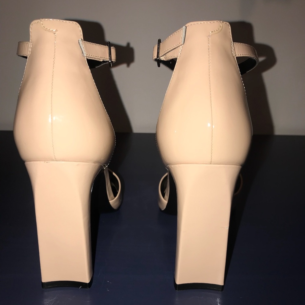 Marc Fisher LTD. Harlin Ankle Strap Sandals - Picture 5 of 7